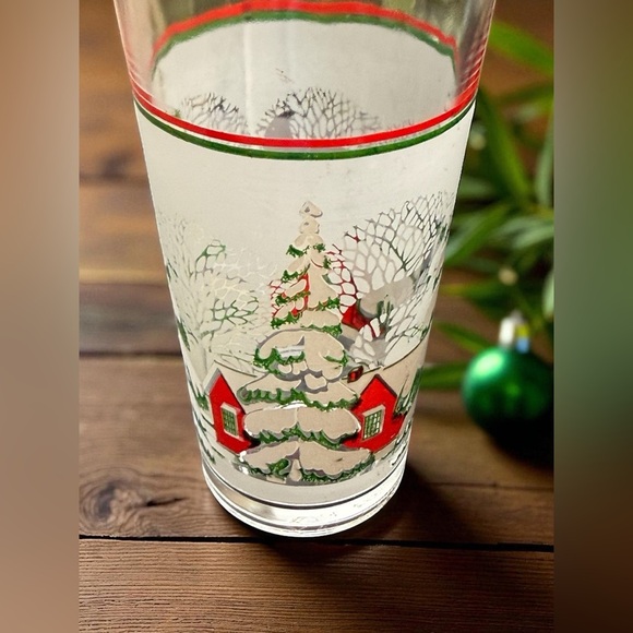 Christmas Set Of 4, 16oz Decorative Tumblers With Christmas Trees And Houses - Picture 6 of 6